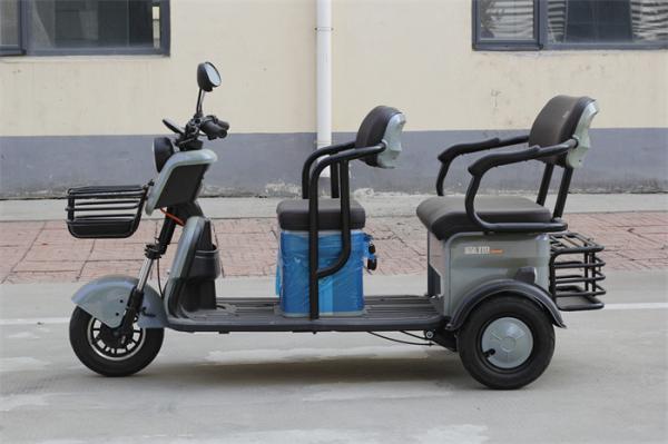 D18 Viagens de lazer Triciclo elétrico Três rodas Bicicletas elétricas Triciclo elétrico para 2 adultos