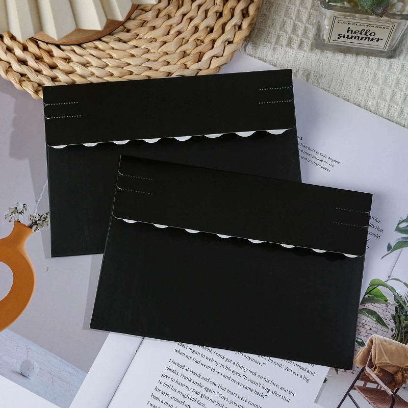 Decorative Scalloped Flap Peel And Seal Paper Envelopes For Greeting Cards