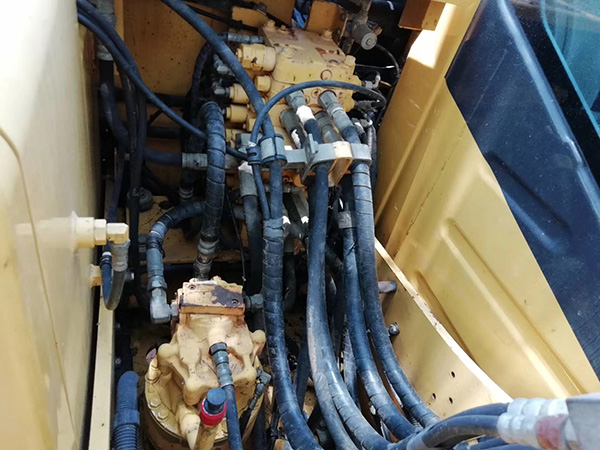 used komatsu pc120 5 excavators / second-hand Japan engine PC 120 Komatsu Excavator