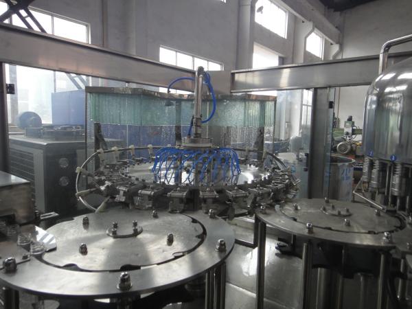 Máquina de enchimento totalmente automático da garrafa redonda com produto comestível 304 de aço inoxidável
