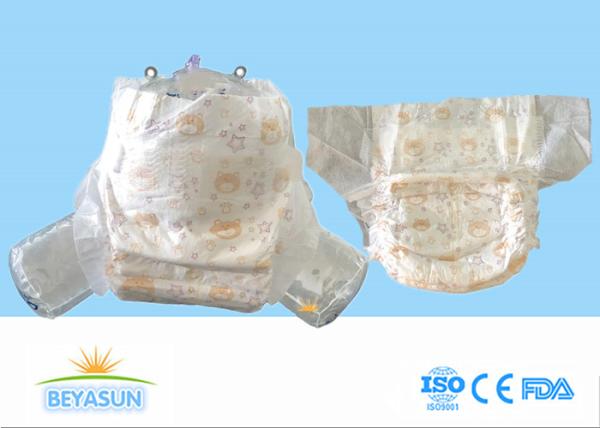 Doux d'OEM de couches-culottes jetables de bébé du Japon et respirable superbes