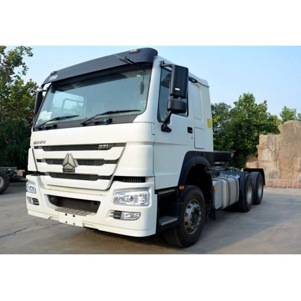 4x2 Heavy Horse Tractor Truck 226hp/290hp wheeler truck Euro 2 SINOTRUK diesel china manufacturer Good condition Brand new