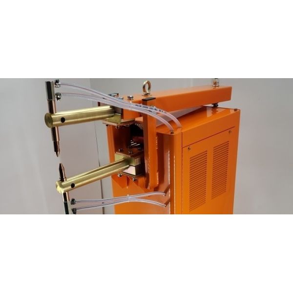 Adjustable Time Good Repeatability Easy Operation Pedal Type Spot Welding Machine