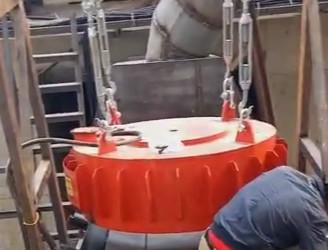 Mode de commande électrique Élimineur de fer électromagnétique pour une largeur de courroie ≤ 1200 mm Structure de champ magnétique profond