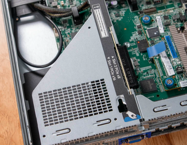 AMD EPYC 7532 Powered HPE ProLiant DL325 Gen10 Server with HPE Smart Array E208i-a SR