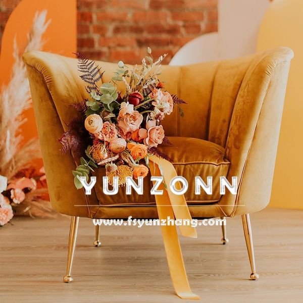 European Royal Wedding Velvet Lounge Chair and Love Seat for Hotel Sofa Events