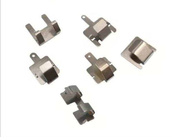 Piezas de estampado de acero inoxidable personalizadas ±0.01mm Tolerancia para automoción