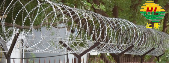 900 мм катушка оцинкованная Concertina колючая проволока Защищен в частной зоне