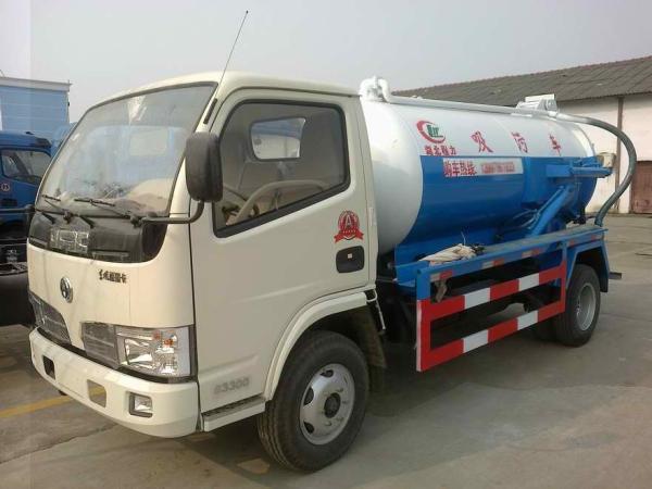 Special Purpose Truck 10,000L Sewage suction truck with vacuum pump for sucking waste