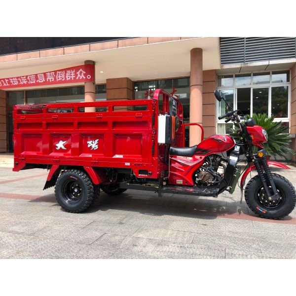 Chinese Manufacturers 300cc Self Loader Gas Powered Five Wheel Tricycle for Products