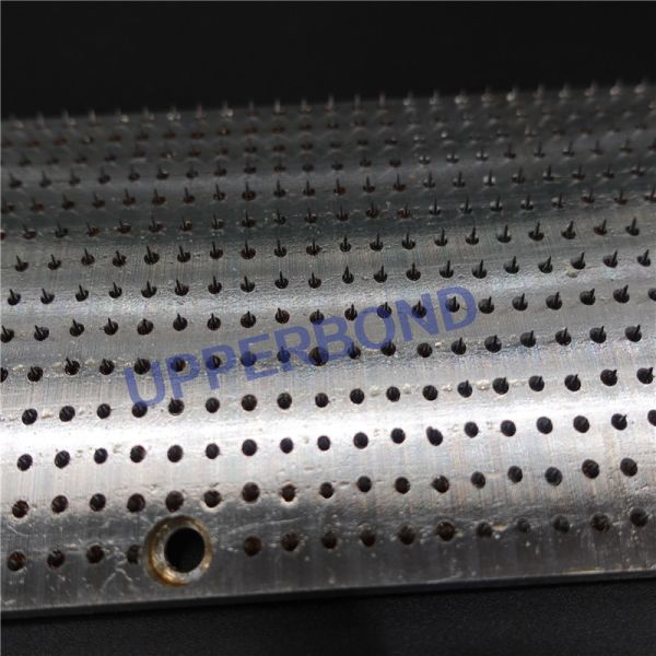 El tambor de cardado divide piezas fijadas de la máquina en segmentos del cigarrillo de la tarjeta MK8