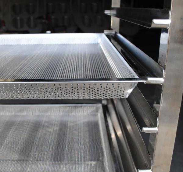 Oven Baking Perforated 3mm Holes Wire Mesh Tray With Trolley