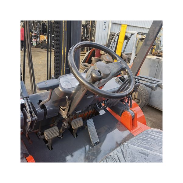 2012 Heli 10Ton Diesel Engine Forklift with 10000kg Capacity and Routine Fork Length