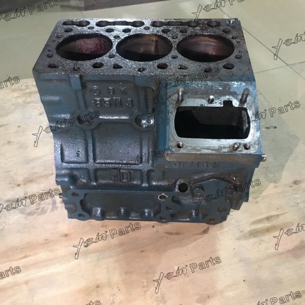 D722 D722-B D722E Sleeve Engine Block , 16873-01013 Kubota Excavator Spares