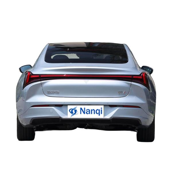 Hozon Nezha S New Energy Electric Car Medium And Large Sedan