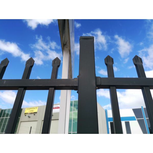 Дизайн копья и ворот сада утюга 4ft Glavanized черный алюминиевый декоративный ограждая