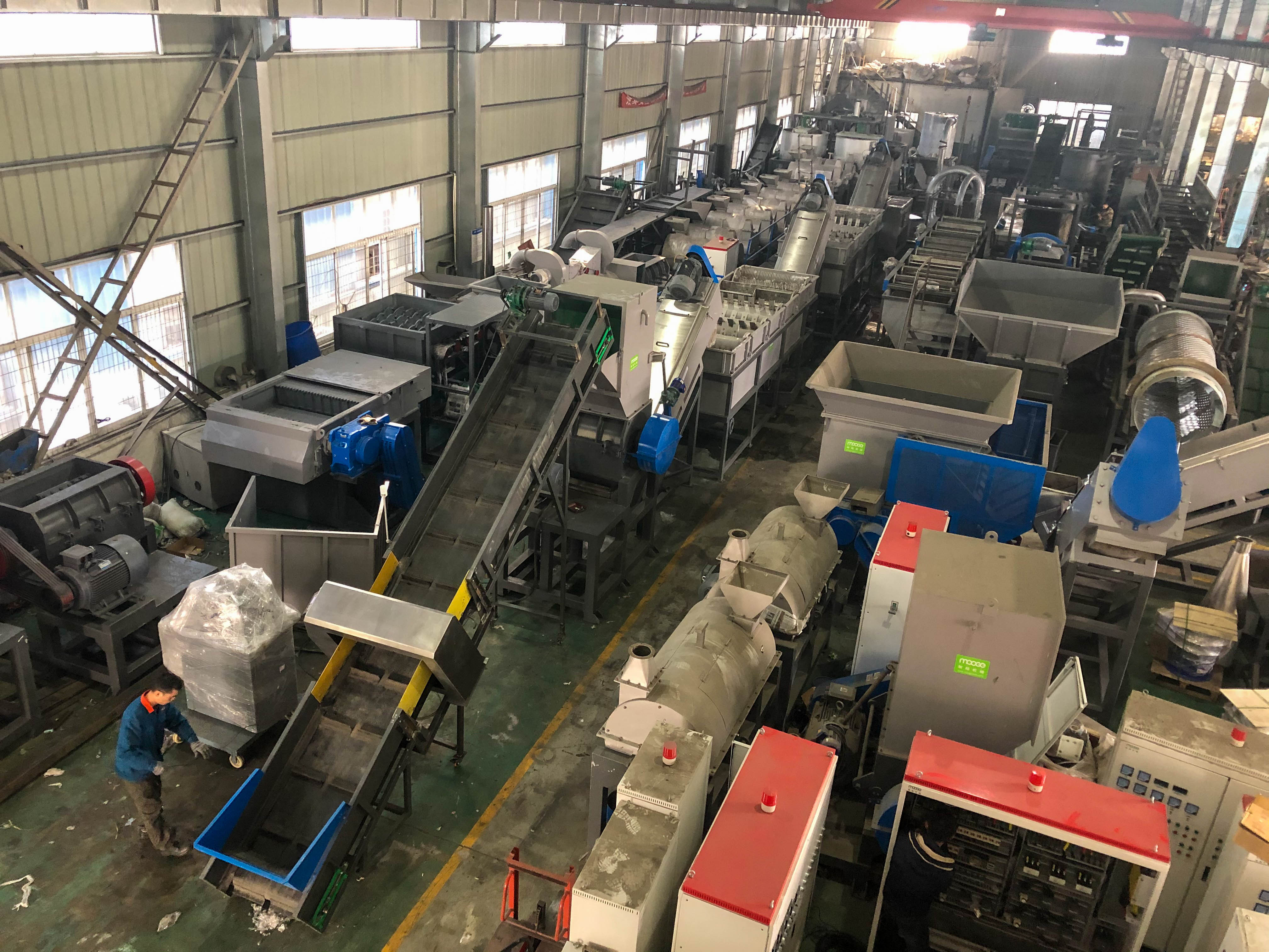 300-1000 кг/ч Машины для переработки пленок из HDPE Фермы Машины для гранулирования ПЭ