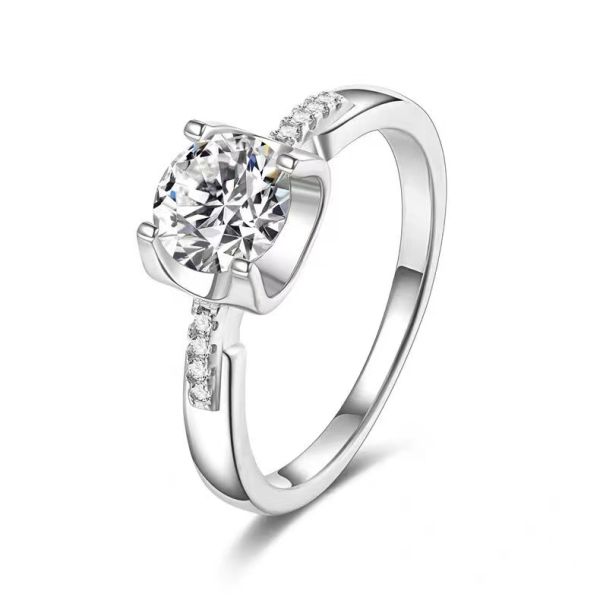 Овальный отрезок IGI аттестовал диаманты лаборатории, который выросли против диамантов ясности свободных