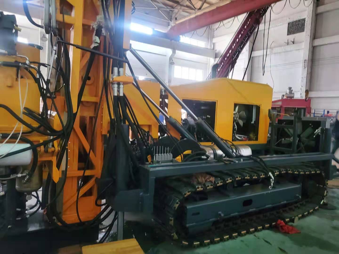 CR20 0° - поверхность снаряжения пустотелого сверла горной породы 90° 242kw 8.9L NQ 2250m глубокая установила вполне гидравлический