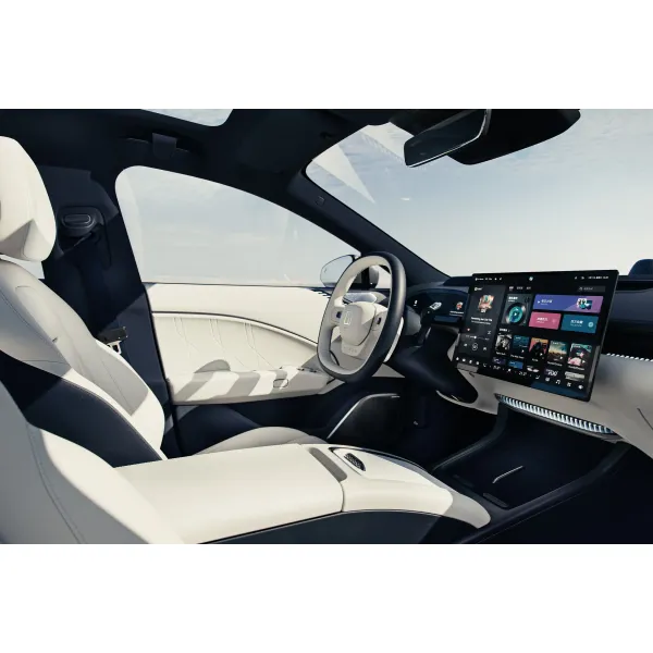 2024 Zeekr 007 Pure Electricity 2WD 4WD 422hp 646hp Car with Maintenance-Free Load-Acid Battery and 255/40 R20 Tires