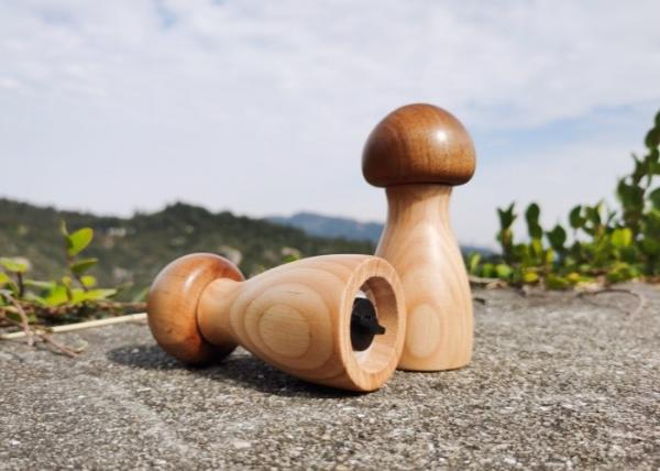 176g Mushroom Design Adjustable Salt & Pepper Grinder