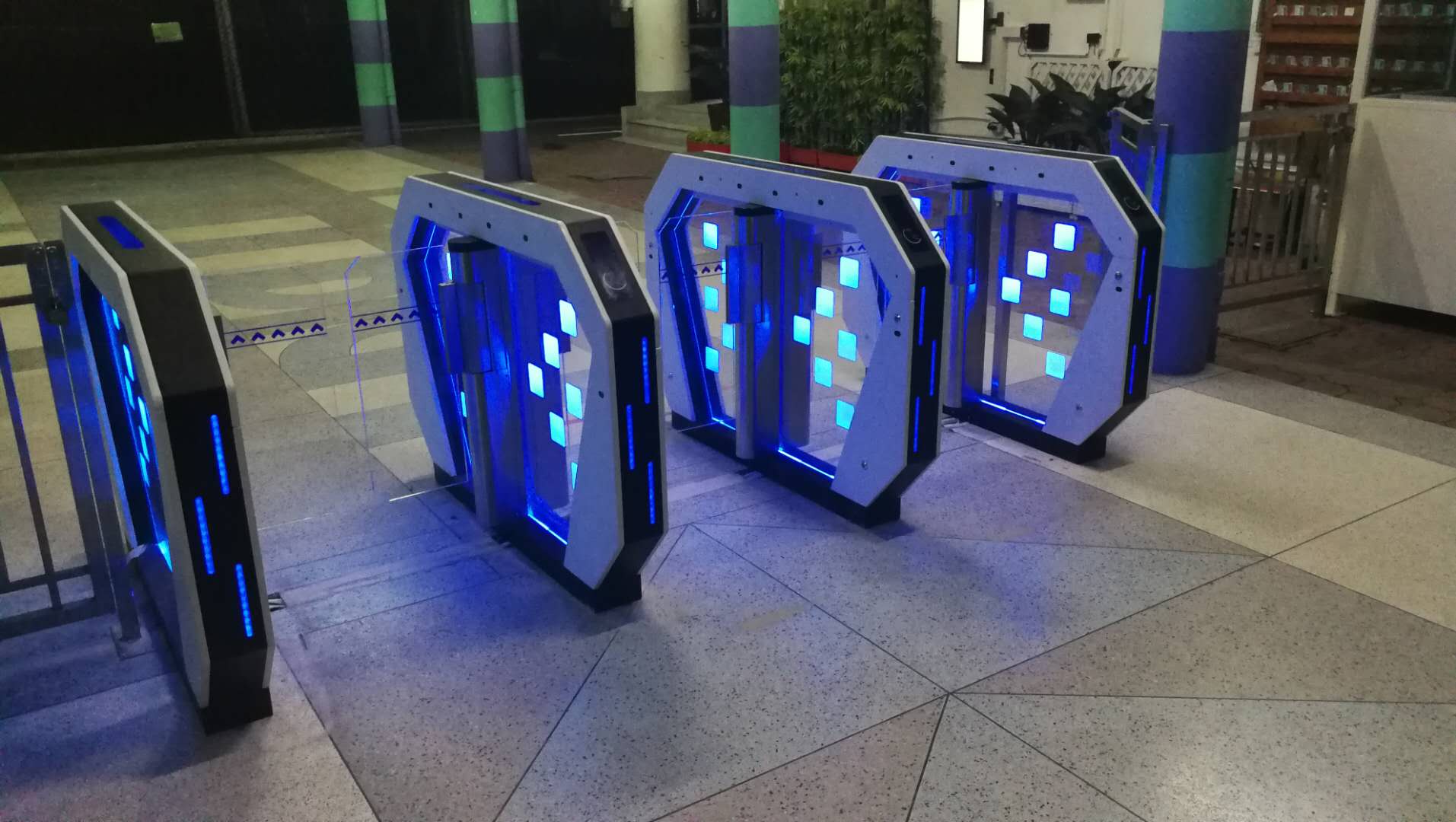 Материал термометра SUS304 блока развертки температуры распознавания лиц прохода 600mm ультракрасный