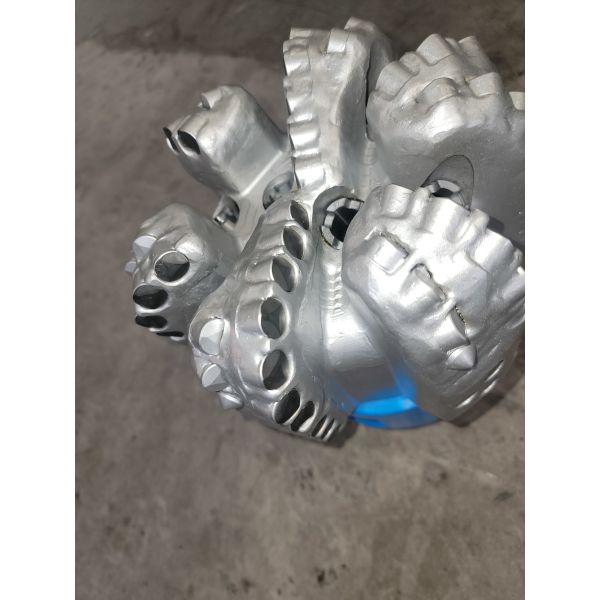 Forage au diamant PDC de 8 pouces outils de forage à la roche