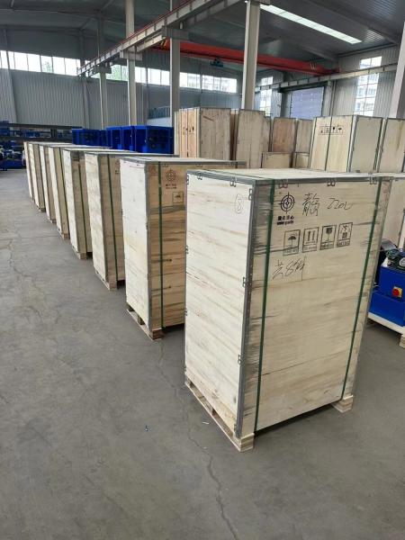 3 polegadas Máquina de Crimping de mangueira de alta pressão Força super fina 1500T 220V / 380V / 415V / 440V