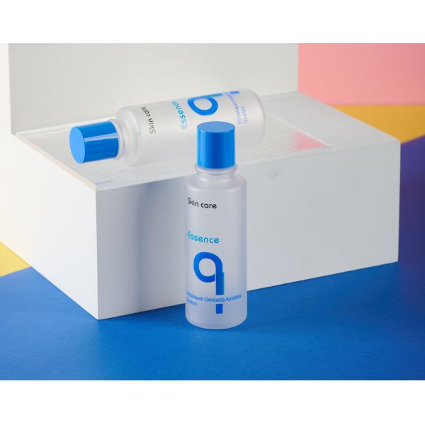 80ml HDPE Frosted Plastic Bottle Toner Cleansing Water With Blue Cap