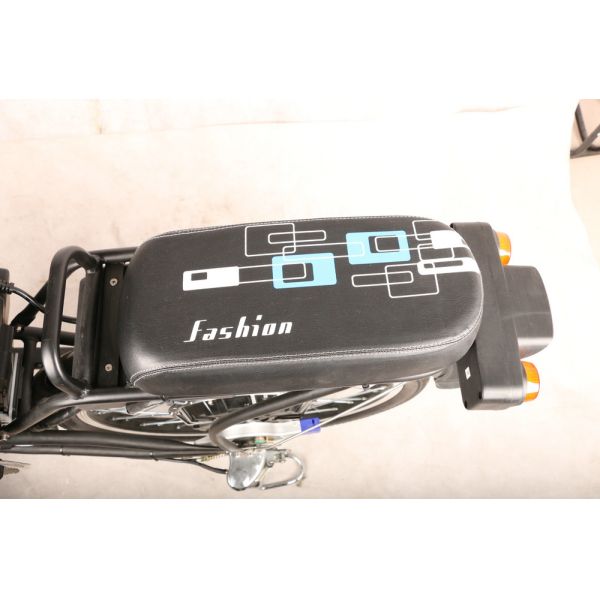 25km/H Pedal Assist Electric Bicycle 36V 250W For Adult And Child