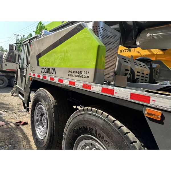 Zoomlion 80ton Crane Used Construction Machine with 1000-1500 Working Hours