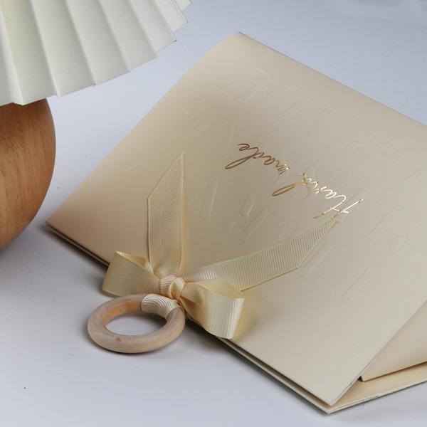 Gift Bag Multi-Color Wooden Ring Handle Party Gift Box Can Be Customized Logo Paper Box Packaging Box