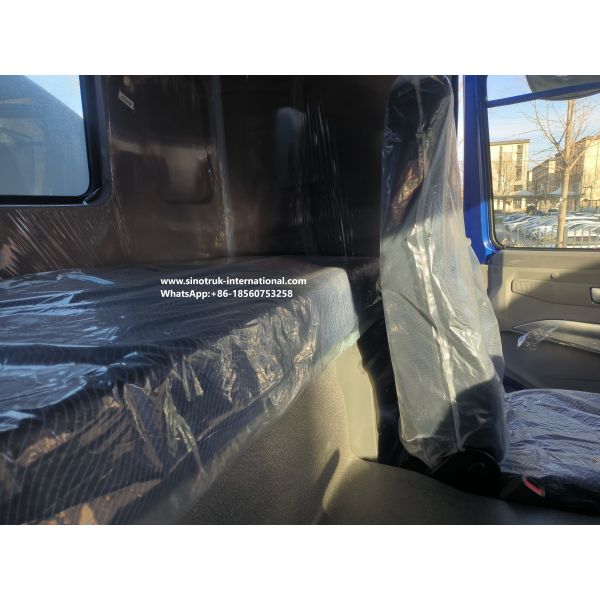 SINOTRUK HOWO Water Tank Truck 4x2 RHD 300HP 10CBM For Durable Water Transportation