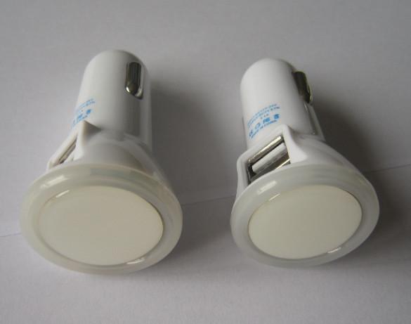 White In Car Lightning Charger , Twin USB Port Apple Certified Iphone Car Charger