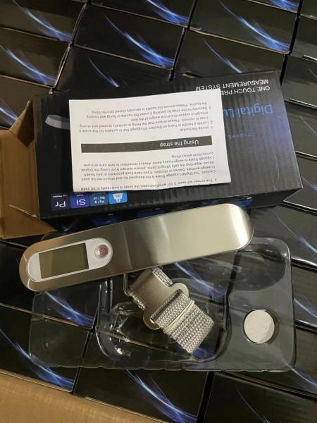 1 PIEZA Báscula de Equipaje Multifuncional para Pesar con Caja de Color con Logotipo Personalizado y 1 Batería de 3V