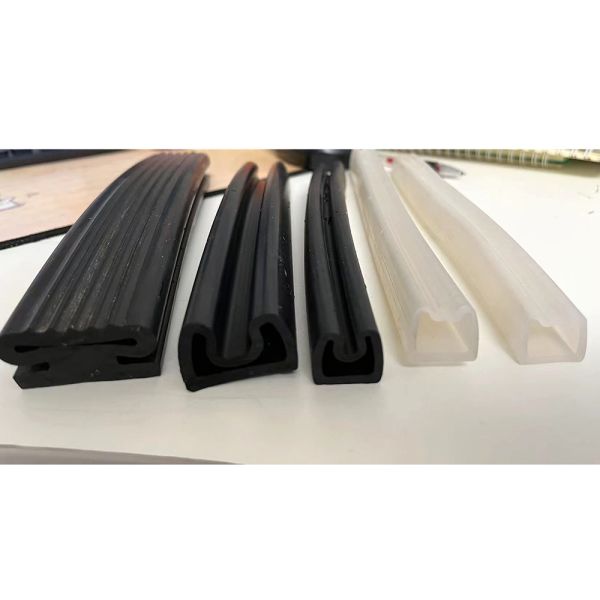 Custom All Size Silicone Rubber Inflatable Door Gasket with 250C Temperature Resistance
