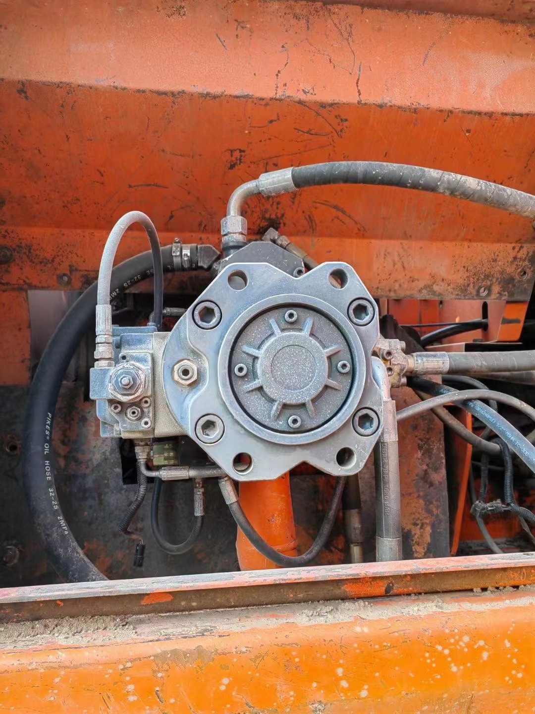 Использованный оригинальный экскаватор Doosan 225 изготовленный в Корее