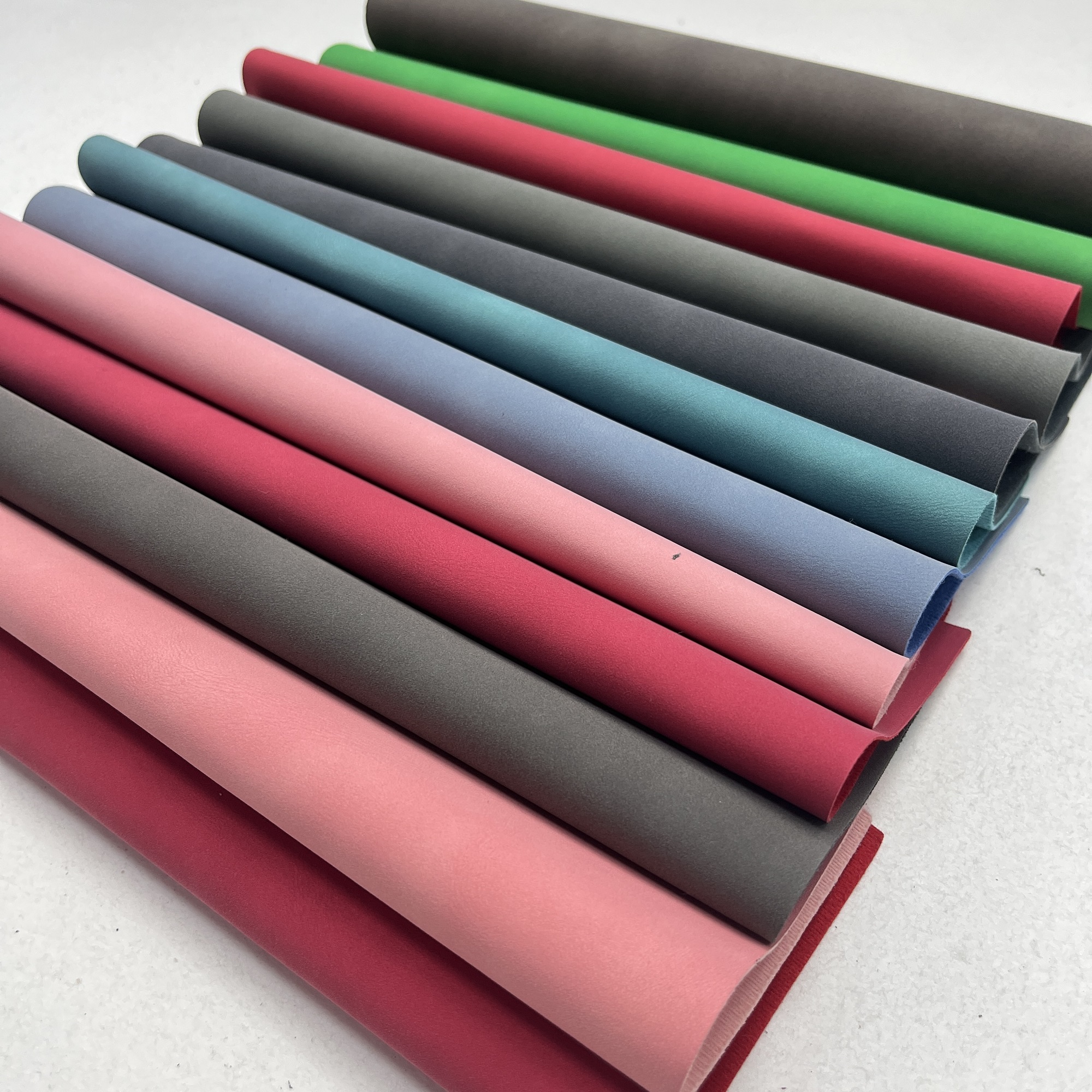 PVC Microfiber Comfortable Synthetic Leather Fabric PU Leather for Car Seats and Sofas
