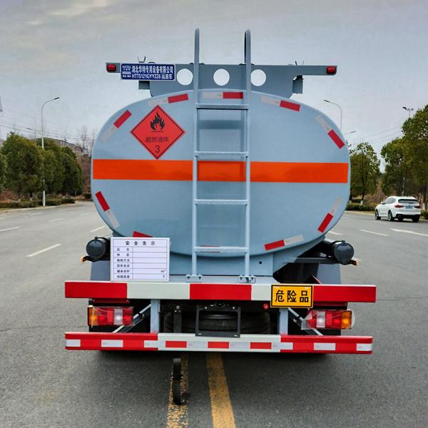 Left Hand Drive SinoTruck HOWO 10000 Liters Fuel Tanker Truck Small Tank Truck for Oil Diesel Delivery