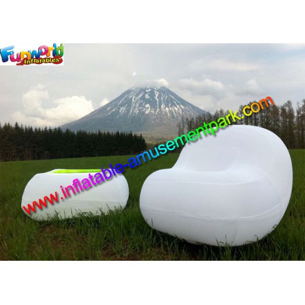 Стул софы свадьбы и события крупного плана, СИД освещая раздувную мебель, на открытом воздухе стул партии воздух загерметизированный