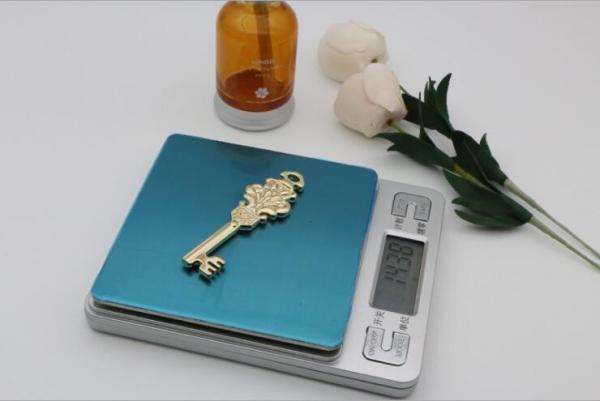 Retro customized light gold & gunmetal color bag hardware accessories decorative metal key for leather