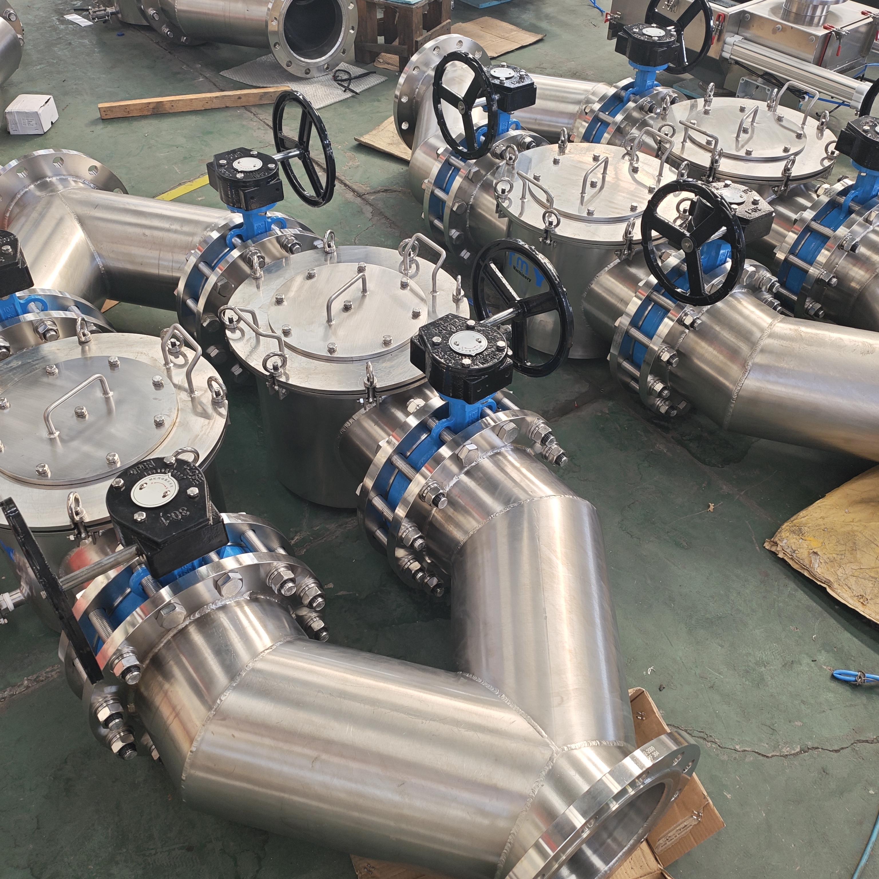 Electro Magnetic Separator with Automatic Cleaning System and Embedded Magnetic Core Assembly for Continuous Online Iron Removal