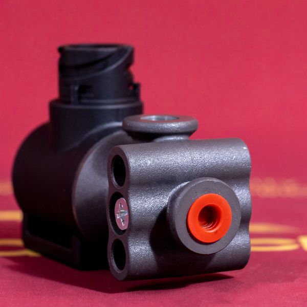 811W52160-6115 KM3800032 CARRUCHI Marca Sinotruk HOWO T5G Válvula de solenoide La válvula de solenoide tiene un valor de 811W52160-6115 KM3800032