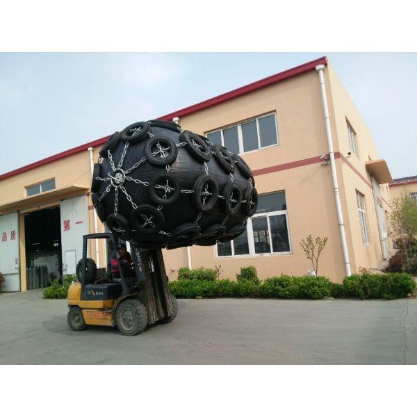 Ship Barge Marine Pneumatic Rubber Fender ISO17357 Approved