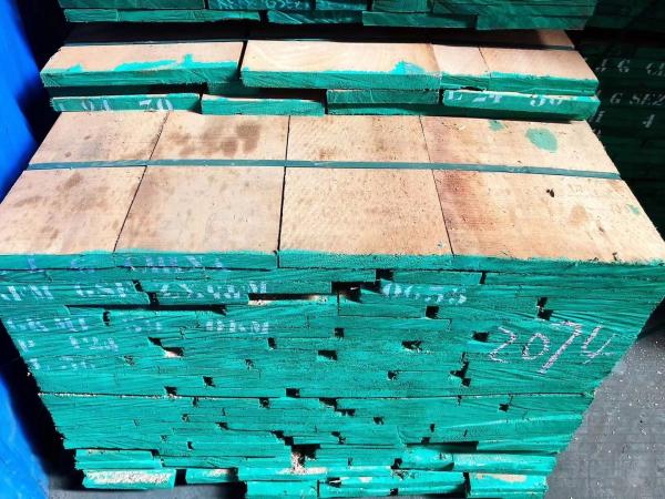 Okoume durable a scié l'humidité séchée au four FSC résistant de bois de construction a certifié