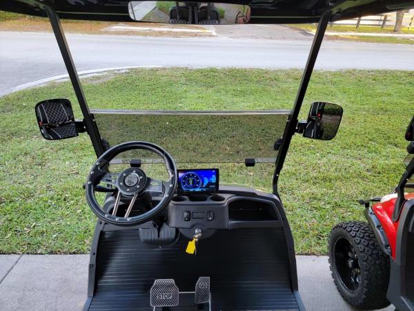 China Golf car 48V5KW fast speed 25mph strong power supply long mileage
