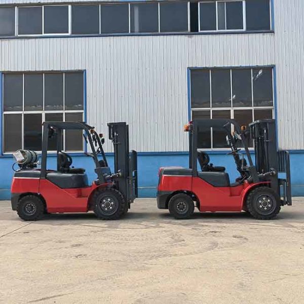 CPCD35 Diesel Lift Truck 4.5m Mast 3.5 Ton Diesel Forklift With Solid Tires