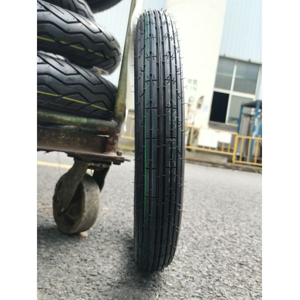 Крест CCC черноты J803 автошины 2.25-14 мотоцикла 6 ПАР 4 ПАРЫ ТОЧКИ E-MARK ISO9001 электрический