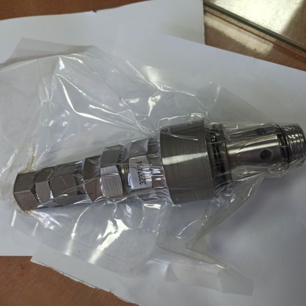 323-7464 3237464 Hydraulic Pilot Main Pressure Safety Relief Valve For E320 320GC 330 336 340 Excavator