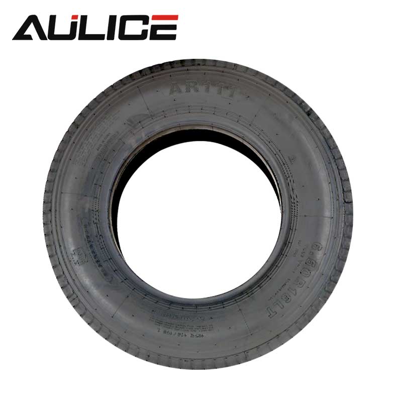Анти- скользкая радиальная покрышка тележки 16 дюймов полностью покрышка 8,25 AR111 трубки стальной радиальной покрышки автобуса тележки автошины легкой тележки радиальная